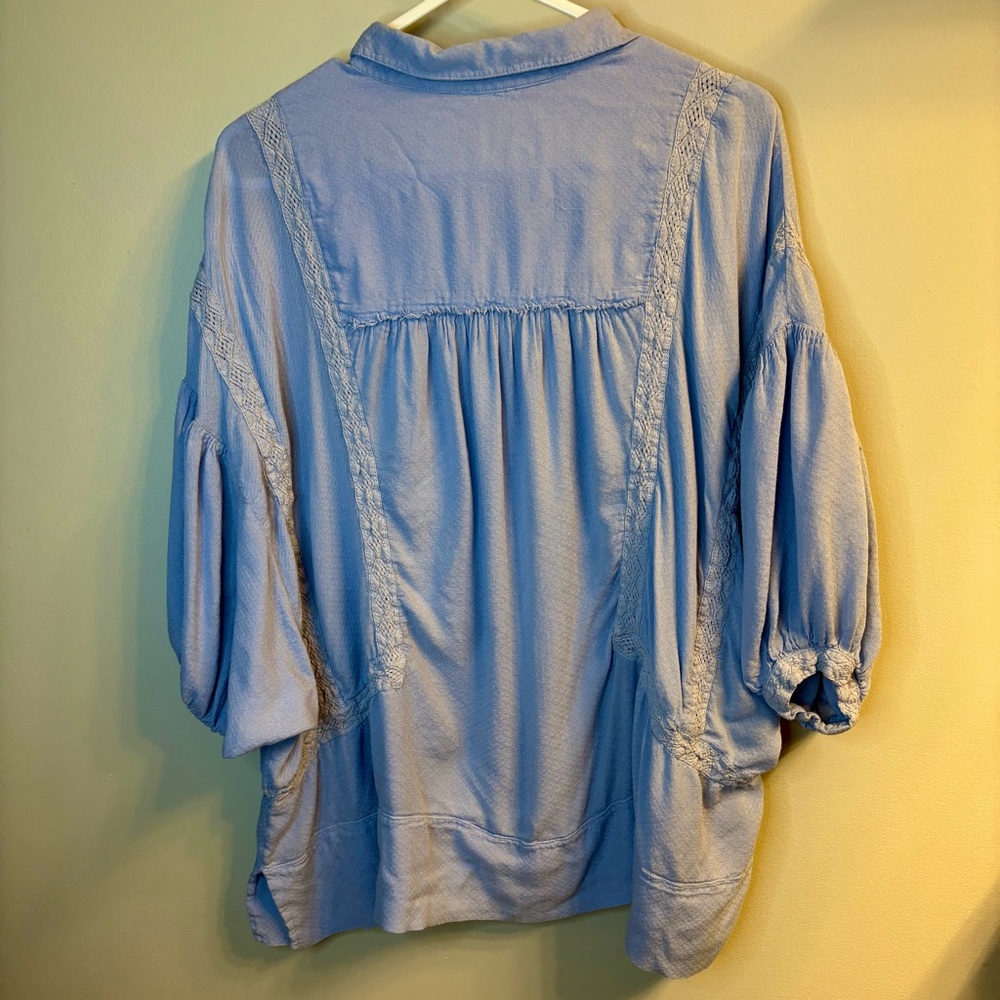 Free People Button Up Shirt Blouse Blue Flowy Oversized XS - Picture 4 of 9